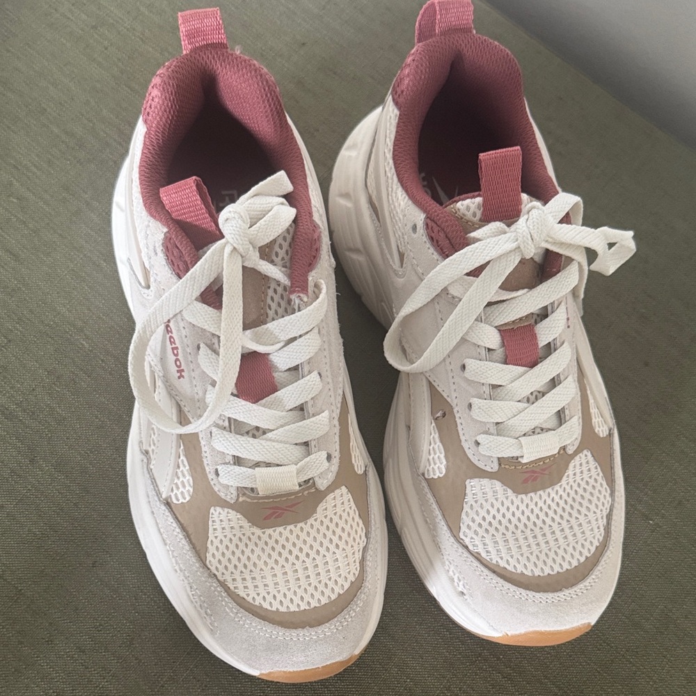 Reebok Women's White and Pink Sneakers